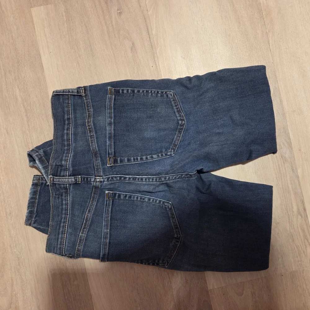 Free People Distressed Skinny Jeans Size 26 - Picture 3 of 3